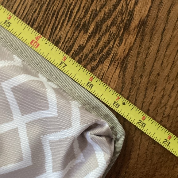 Retired thirty-one Hang-It Pocket Organizer - Picture 3 of 4